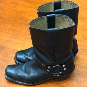 Durango Women’s Black Harness Boots Size 11M